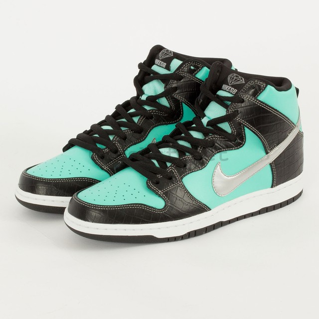 diamond supply co x nike sb