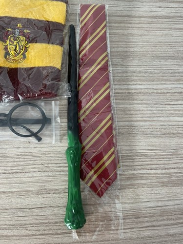 Harry Potter XL Gryffindor Cosplay Costume Cloak Robes Adult Halloween Wand - Picture 21 of 24
