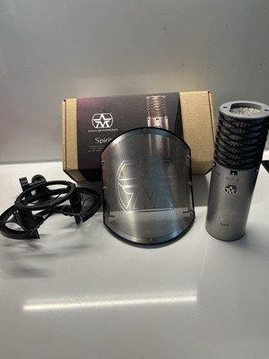 Aston Spirit Kondensator Mikrofon mit Pop Filter + Halterung