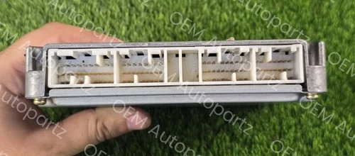 Toyota Hiace 2001-2006 2KDFTV Engine Control Module ECU OEM JDM Used 89661-26810 - Picture 6 of 15