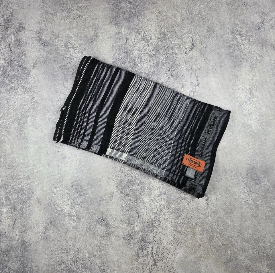 Bufanda de lana vintage MISSONI para hombre de lujo Y2K Italia logotipo clásico con monograma Foto 2 de 4