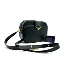 Cartier Sapphire Line Shoulder Bag Leather Navy Authentic F06191762