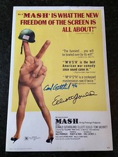 * CARL GOTTLIEB & ELLIOT GOULD * signed 12x18 poster * M.A.S.H * PROOF * 1