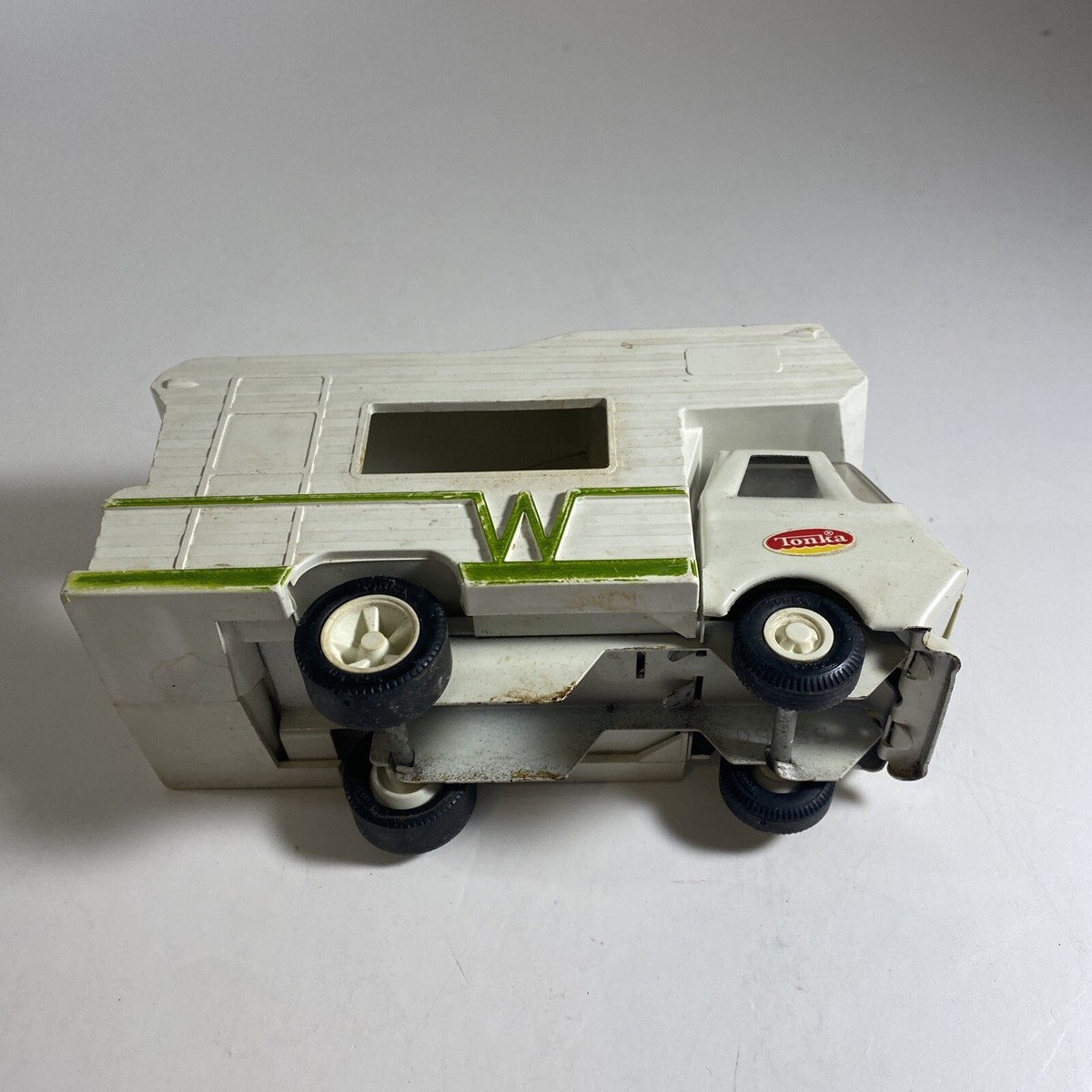 Vintage 1974 TONKA Winnebago RV Camper! Pressed Steel