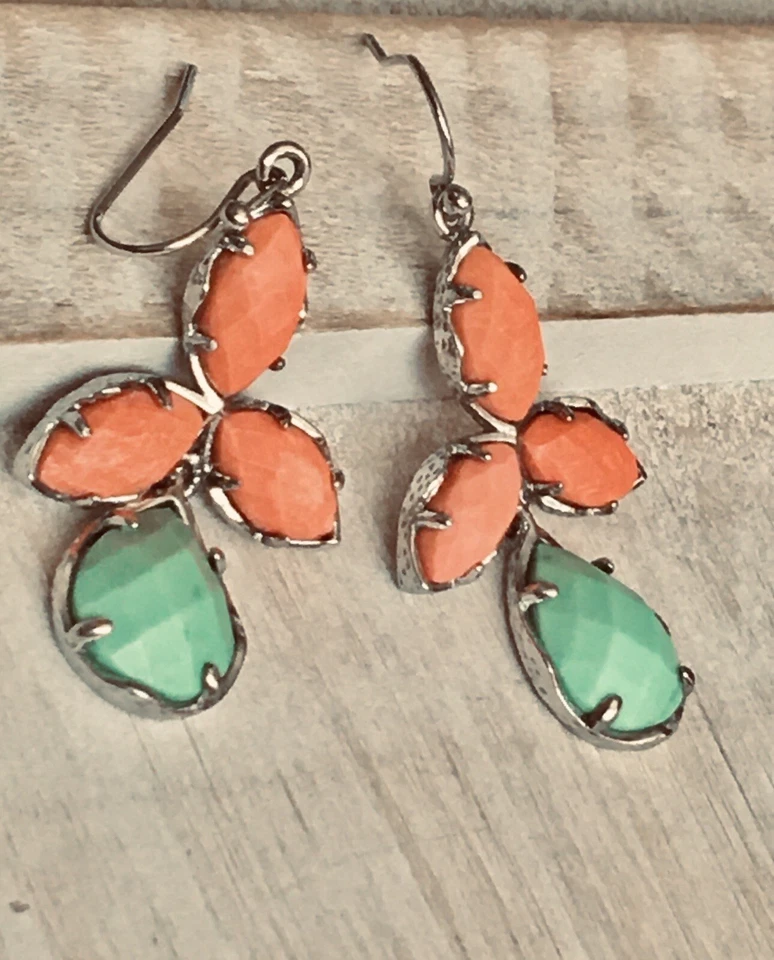 Pendientes Kendra Scott KENDALL Naranja Coral Como Nuevo Turquesa Rodio Tono Plata Foto 3 de 4