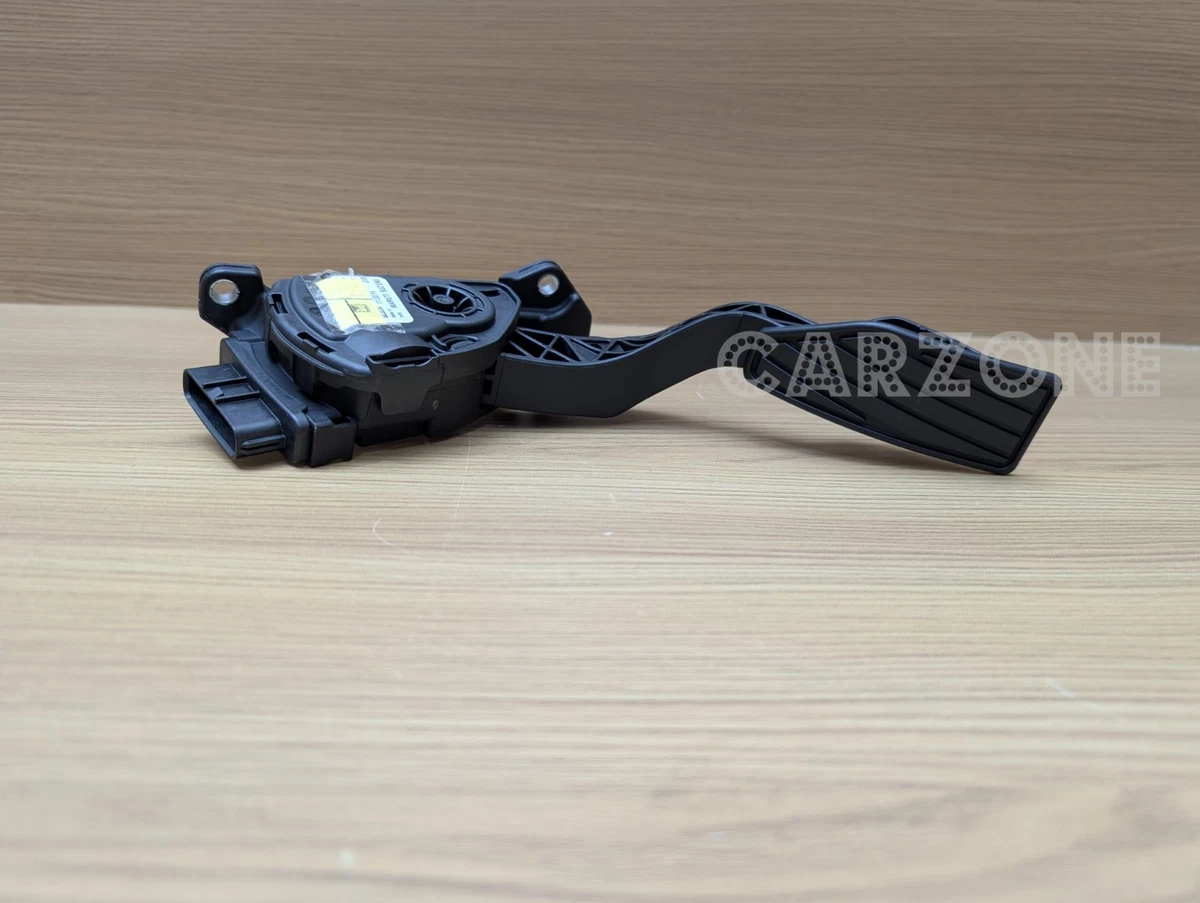 Diheohg 2 StüCk Bremse Kupplung Pedal Pad Abdeckungen 49751-58J00 für Swift Vitara Samurai Esteem SX4 Aerio X90 Sidekick Diheohg 2 StüCk Bremse Kupplung Pedal Pad Abdeckungen 49751-58J00 für Swift Vitara Samurai Esteem SX4 Aerio X90 Sidekick