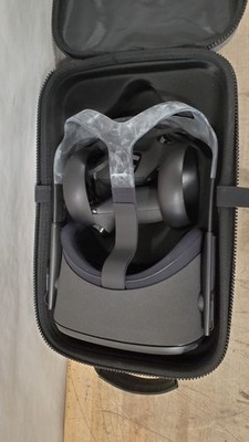 Meta Oculus Quest 1 VR Headset With Controllers & Case, Works Well, No Charger