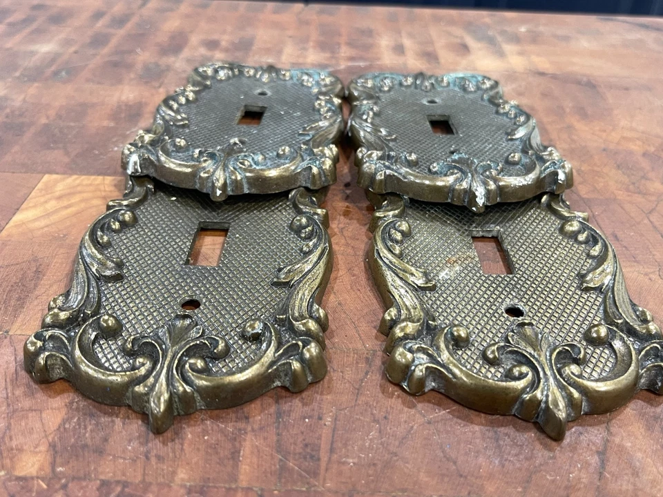 VTG National Lock Fleur de Lis Brass Single Light Switch Plate Cover Lot of 4 - Image 4 of 4