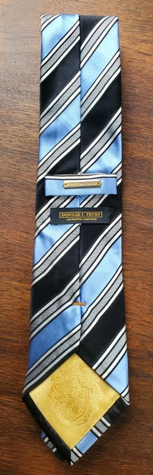 DONALD J. TRUMP - COLECCIÓN FIRMA "Corbata" Foto 2 de 3