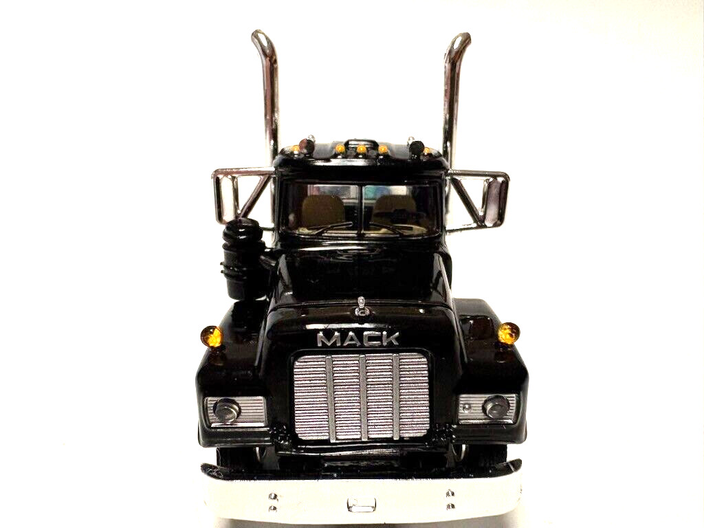 DCP FIRST GEAR 1/64 SCALE  R MODEL MACK DAY CAB, BLACK & CHROME