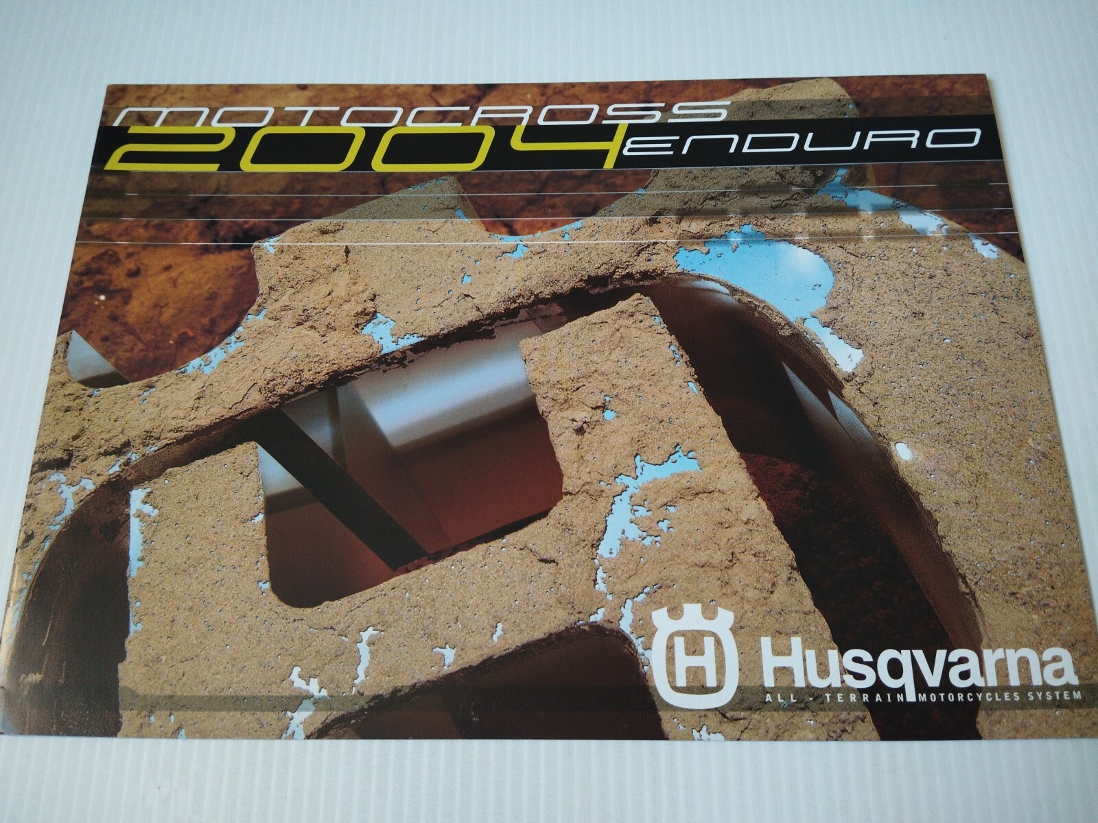 Catalogue Husqvarna Range Gama 2004 en version IT/UK pour moto de collection