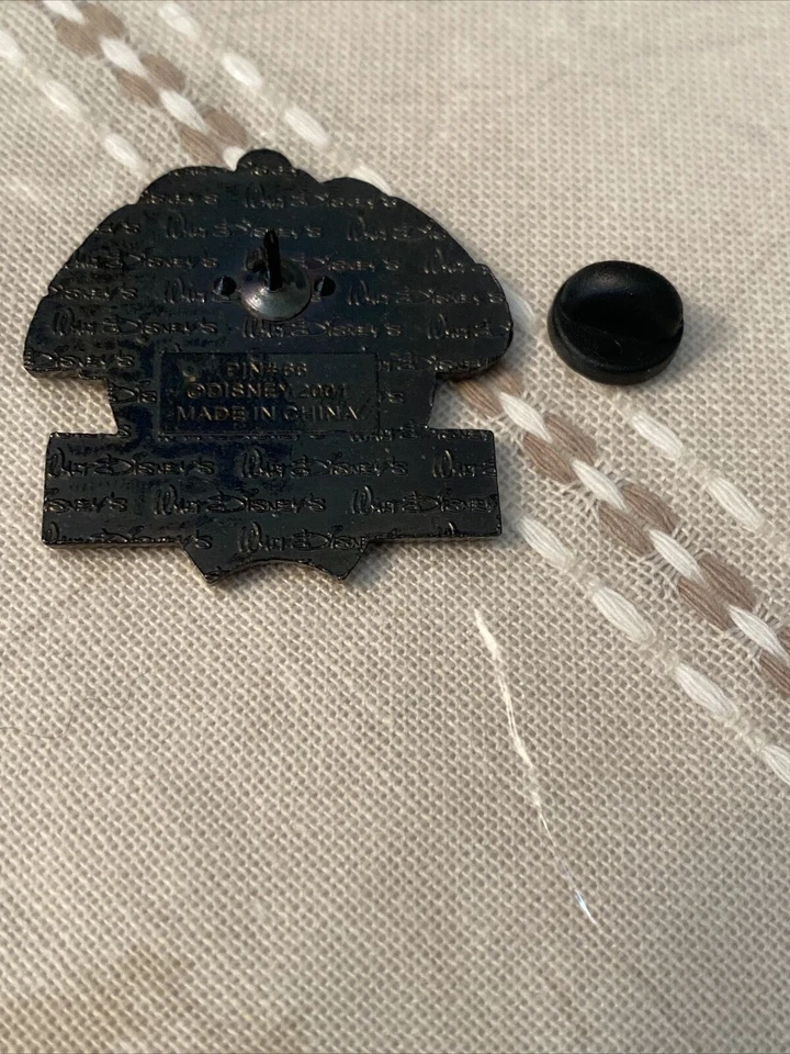 СТАРЫЙ РЕДКИЙ значок Le Disney 100 Years of Dreams No66 Chip and Dale Rescue Rangers 1989 - Изображение 2 из 2