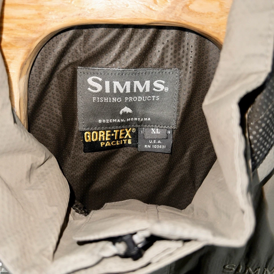 Simms Gore-tex Paclite Wading Jacket Mens XL Full Zip Hooded Parka Outdoors - Image 3 of 4