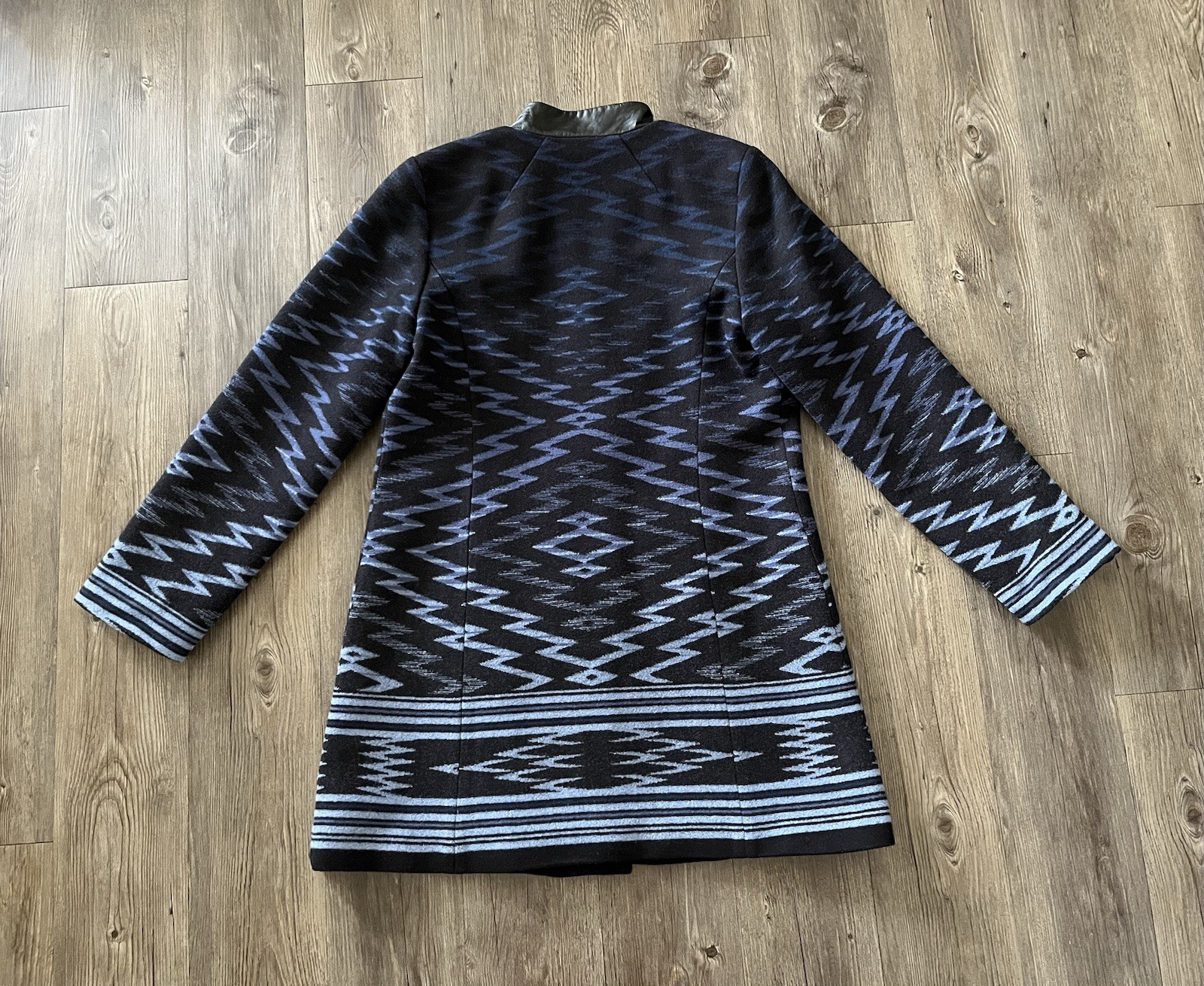 Pendleton Women's Geometric Print Wool Blanket Co… - image 2