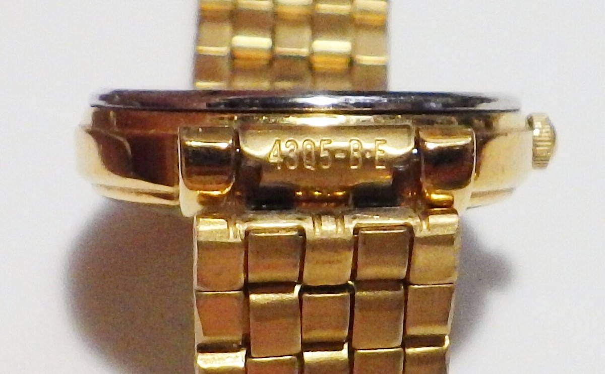 Ladies SEIKO Analog Quartz Watch V701 1781 Goldtone SS
