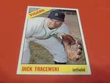 1966  TOPPS  # 378    DICK  TRACEWSKI     NEAR  MINT /  MINT  OR  BETTER  !!
