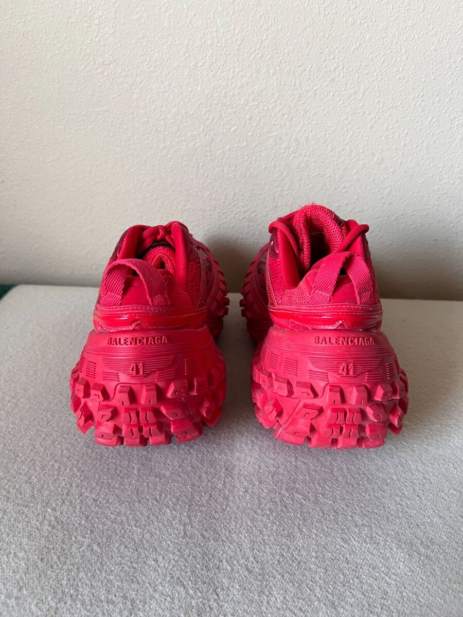 Balenciaga Defender Sneakers - Size 41 - Red - NEW - Bouncer Balenciaga Defender Sneakers - Size 41 - Red - NEW - Bouncer