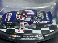 1998 WINNERS CIRCLE 1:43 DALE EARNHARDT JR. RICHMOND VICTORY CELEBRATION