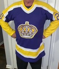 Luc Robitaille Cards, Rookie Cards and Autographed Memorabilia Guide 23