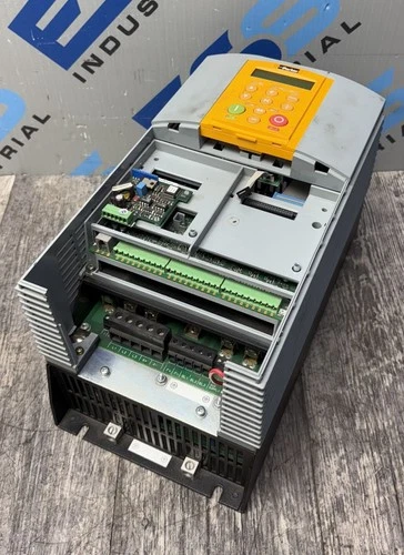 PARKER 590P-DRV/0015/500/0011/US/ARM/0/115/0/AUX/0 DC DRIVE (MISSING FRONT)