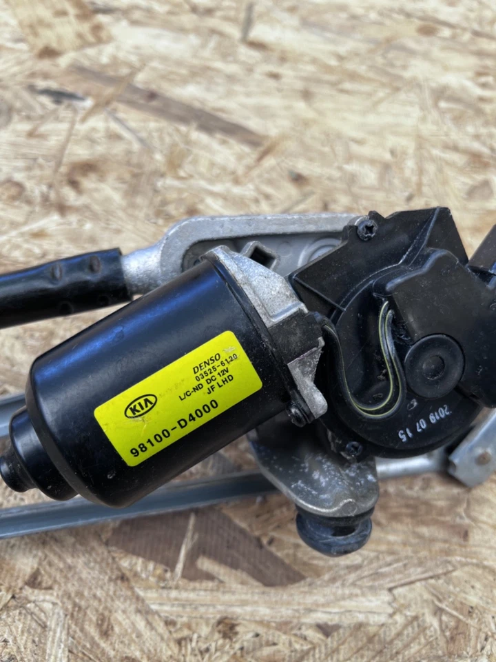 KIA OPTIMA 2018-2020 mecanismo limpiaparabrisas delantero motor 98100-D4000 Foto 2 de 4