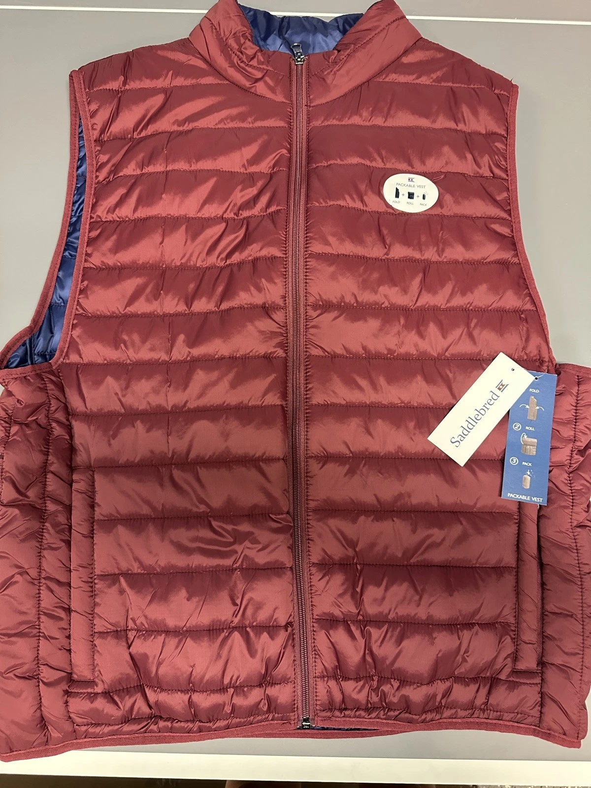 Men’s NWT Saddlebred Packable Puffer Vest Maroon w/ Navy Inside & Pockets Large