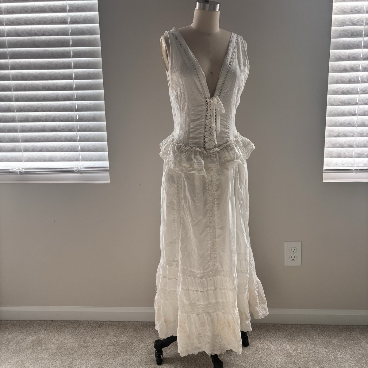 Urban Outfitters perfectly Victorian lace trim dress corset midi dressSize  M | eBay
