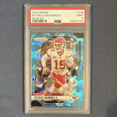 Panini 2024 Prizm Patrick Mahomes II Chiefs #138 Blue Ice Prizm /99 PSA