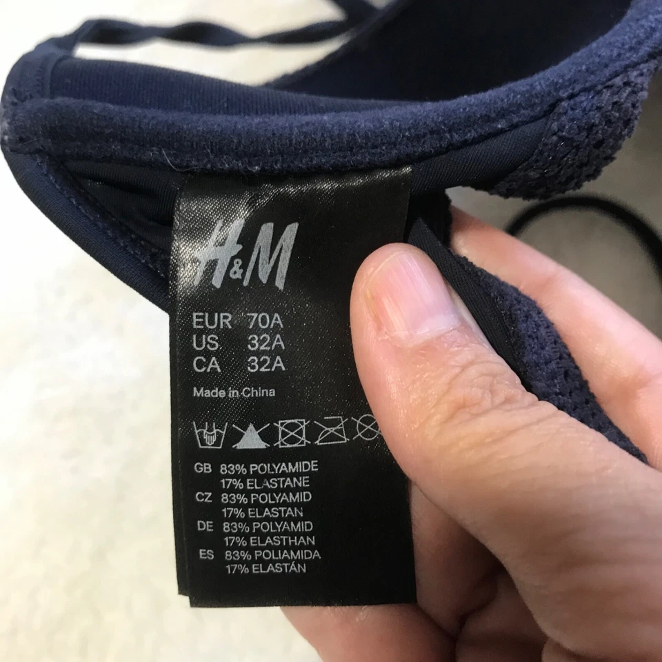 Top de natación de bikini de cuerda halter H&M talla 32A azul Foto 4 de 4