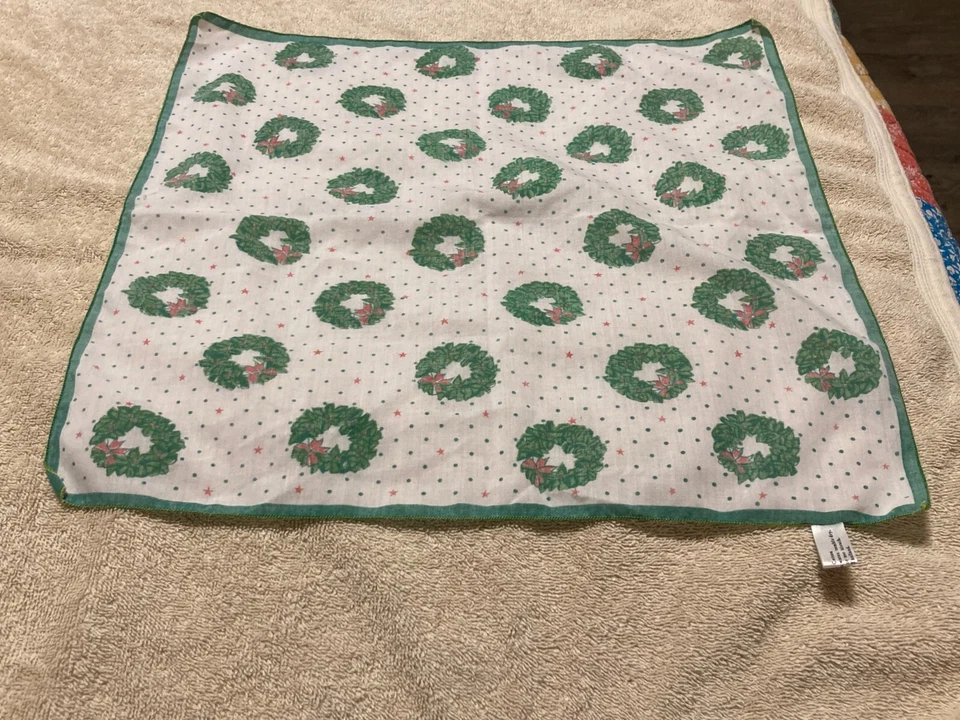 Green Wreath Green Dots Red Stars White Background Handkerchief - Image 4 of 4