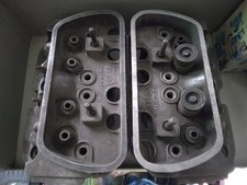 Volkswagen Beetle Bus T2 Karmann Pair Engine Heads 1300 Volkswagen Beetle Bus T2 Karmann Pair Engine Heads 1300