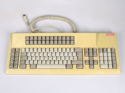 International Decision Systems 116726-002 QWERTZ Tastatur 5-Pol DIN Retro