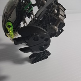 Lego Bionicle: Nuhvok WITH GREEN MASK AND GREEN BAND - 8561 - Complete