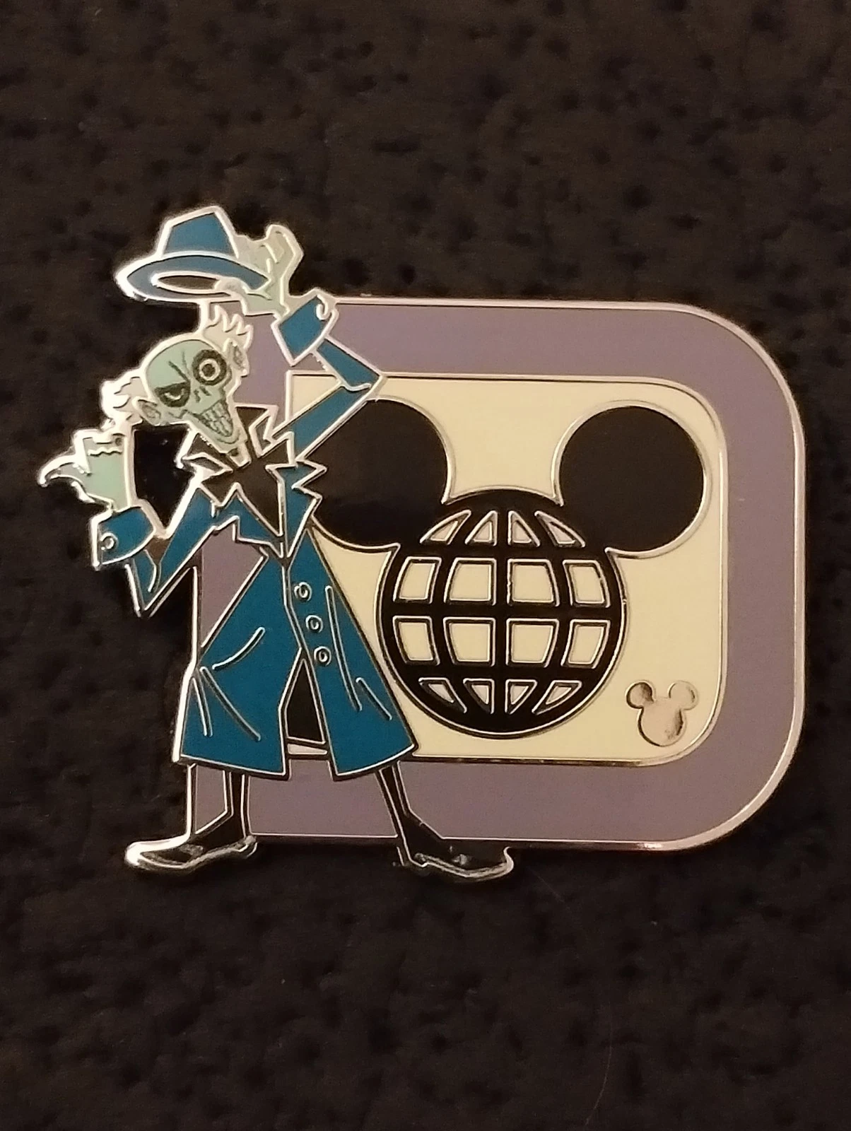 2025 Hidden Disney World Hitch Hilking Ghost D Haunted Mansion Pin Trading