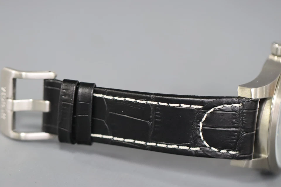 Invicta Men s 11184 Specialty Quartz Black Leather Watch. Need battery - Image 3 of 4