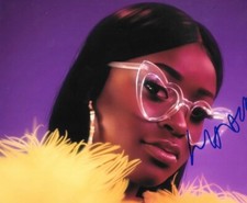 * TIERRA WHACK * signed autographed 8x10 photo * UNEMPLOYED * ONLY CHILD * 4