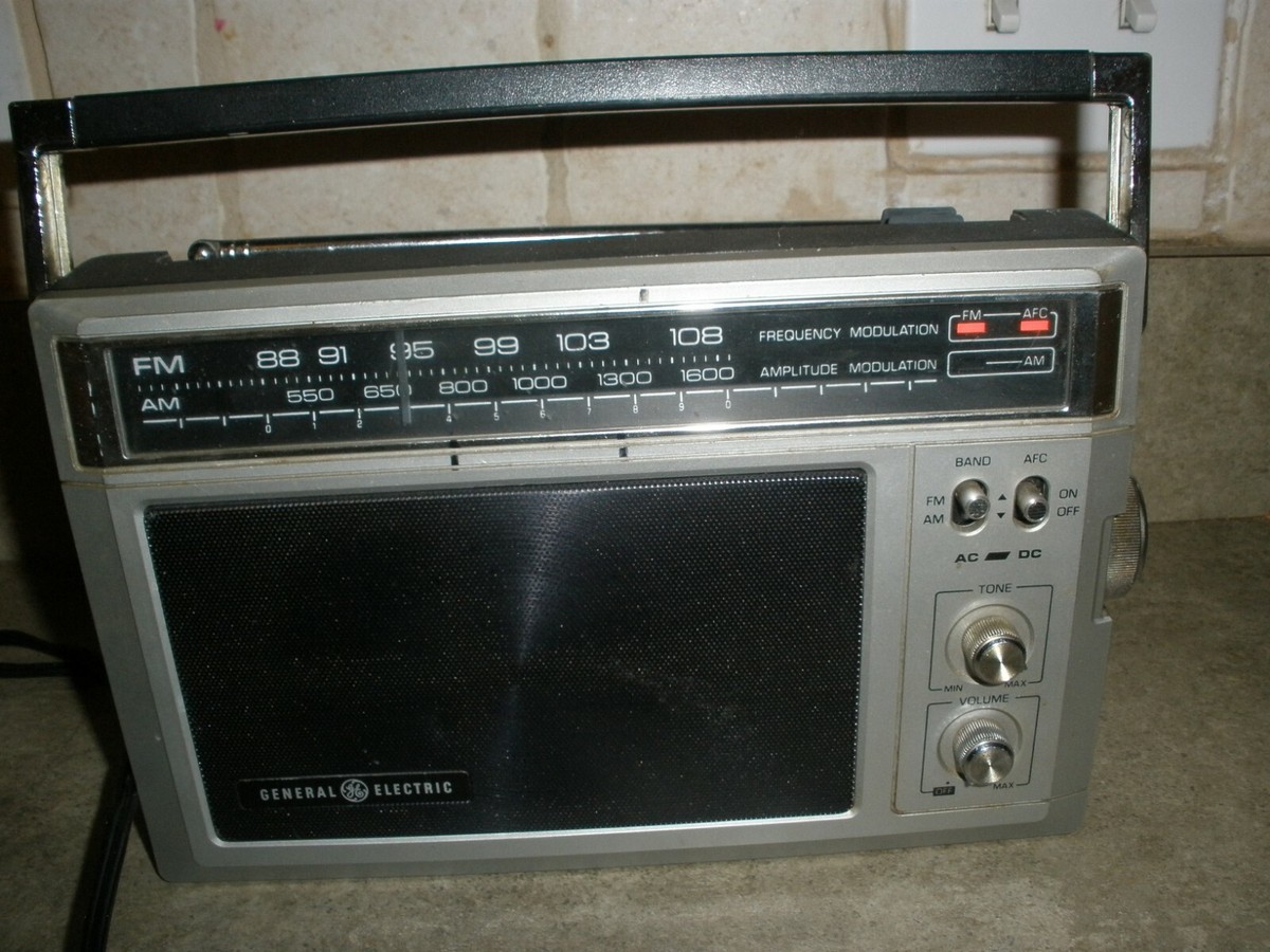 GE General Electric 7-2850A AM FM Dual Power Vintage Radio | eBay