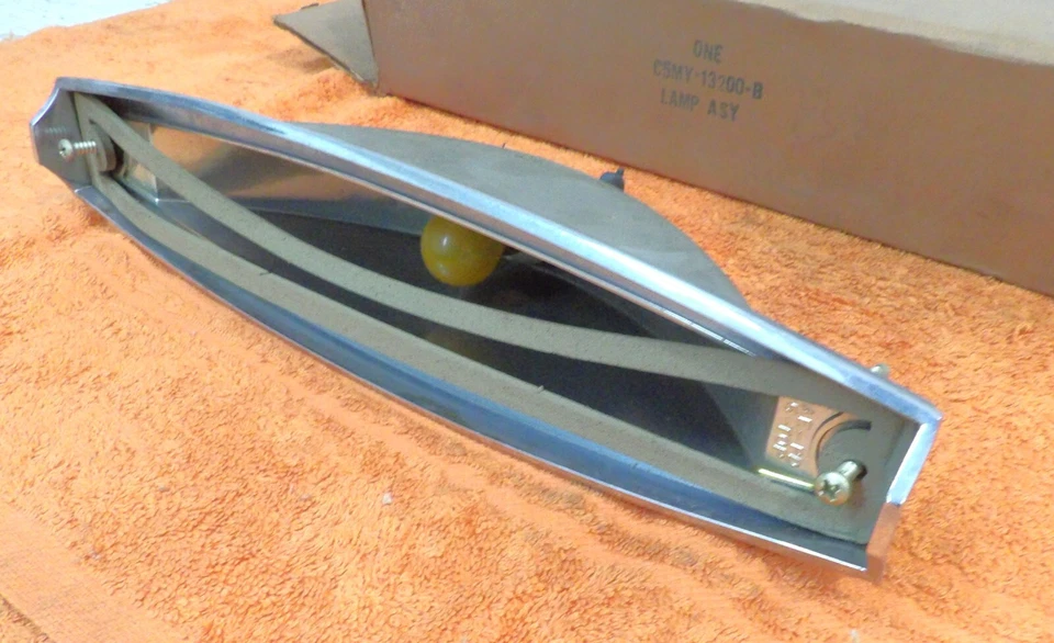 1965 Mercury Monterey Montclair S-55 Park Lane Marauder NOS FRONT PARKING LAMP - Image 4 of 4
