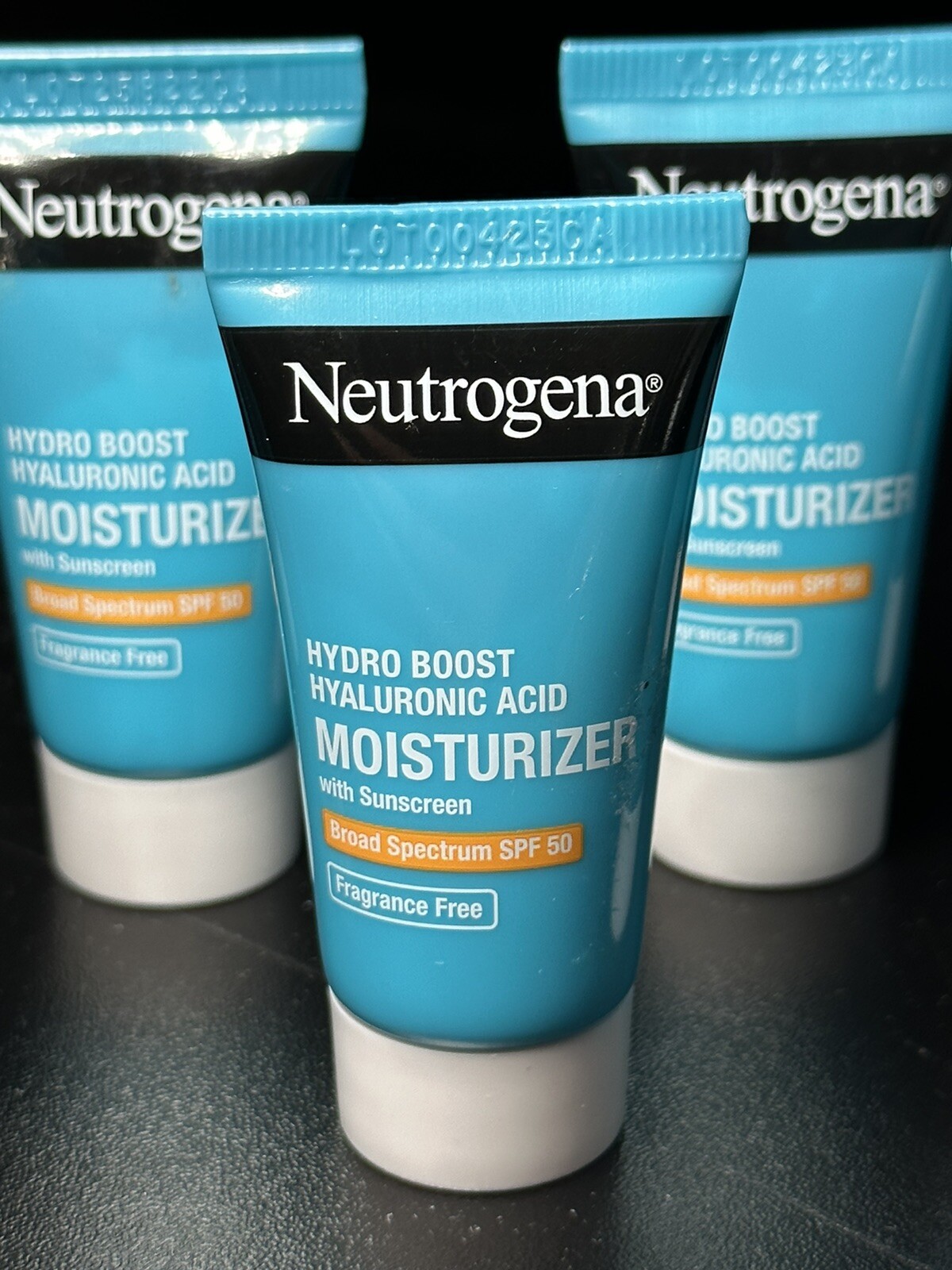 Neutrogena Hydro Boost Hyaluronic Acid Moisturizer SPF 50 0.5 oz Travel