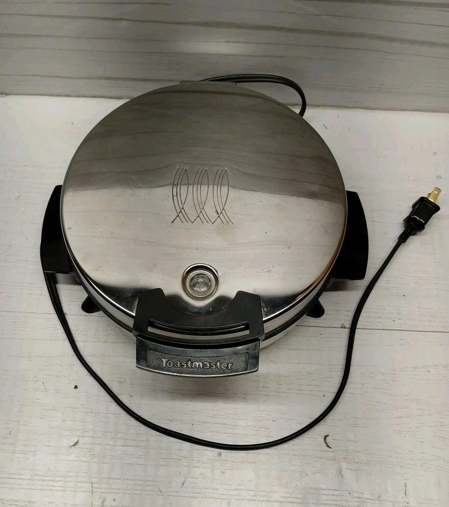 Vintage Toastmaster Waffle Baker Chrome W252H Breakfast