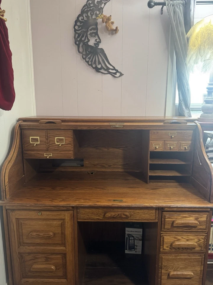 Escritorio enrollable roble macizo artesanal - Excelente estado.   Foto 2 de 4