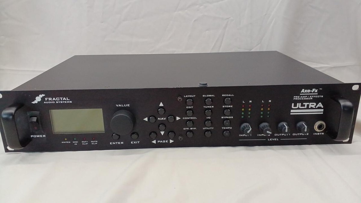 Fractal Audio Systems Axe-FX Ultra Preamp & Effects Processor W