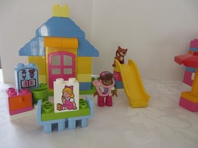Duplo LOT OF 2 SETS,  BACKYARD CLINIC 10606 Doc McStuffins, 10587 CAFE, EXTRAS