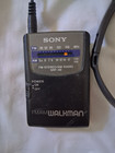 Sony Walkman  Vintage FM/AM Radio w/ Belt Clip, model SRF – 49 — photo 2