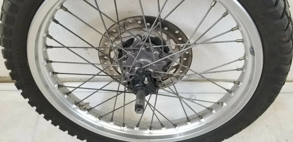 Honda NX 250 MD25 Vorderrad, Felge vorne mit Reifen, Bremsscheibe, Achse - Bild 2 von 4