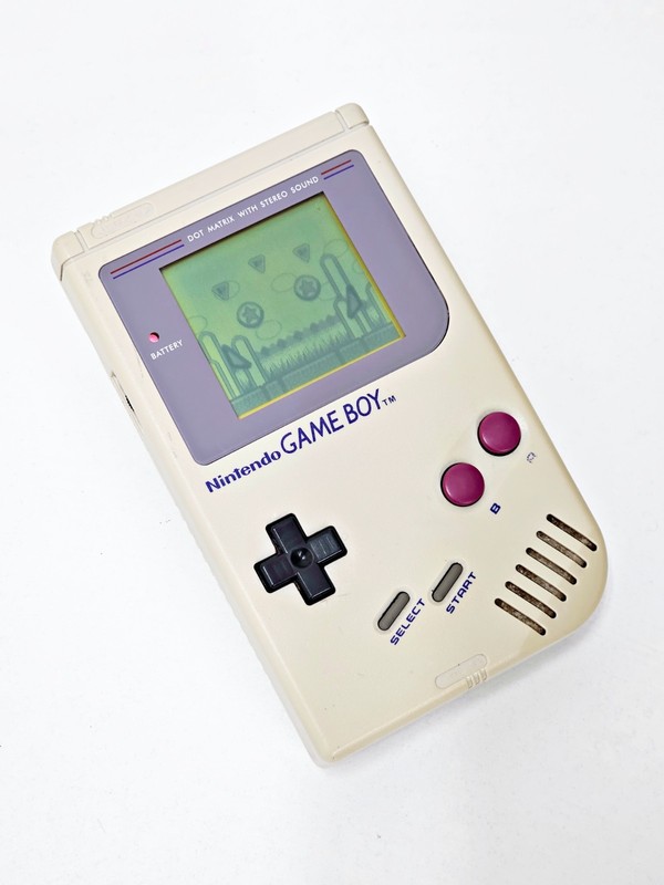 Nintendo Game Boy DMG 879 Japan