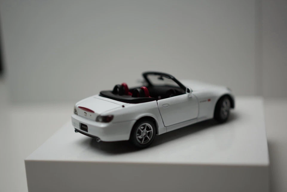 Honda S2000 White AP1 Diecast Model Openable And Closed Ebbro Premium 1:24 - Image 2 of 4