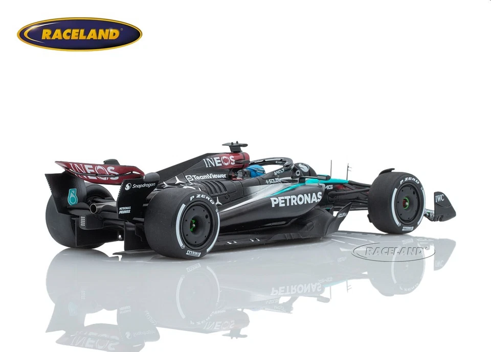 Mercedes F1 W15 AMG Petronas F1 GP Bahrain 2024 George Russell Spark 1:18 18S977 - Bild 3 von 4