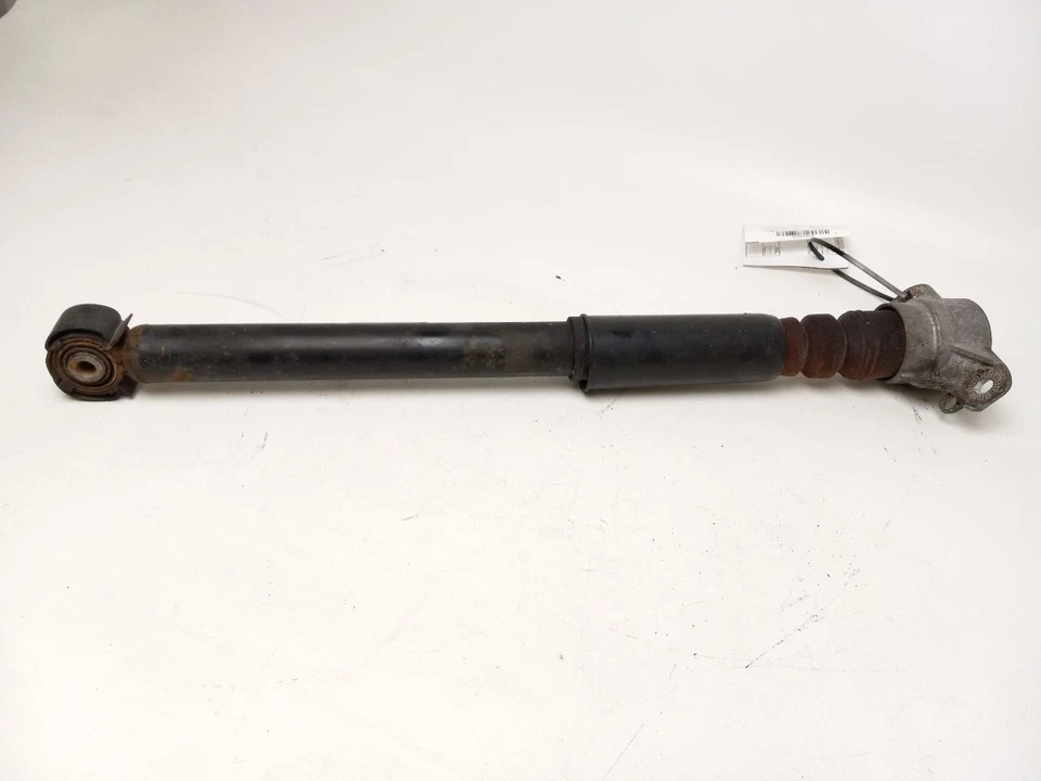 Amortiguador trasero derecho o izquierdo audi a4 2010 Foto 2 de 4