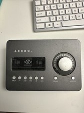 UNIVERSAL AUDIO ARROW THUNDERBOLT Wire Included